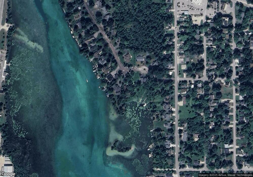 138 Mitchell Dr, Elk Rapids, MI 49629 - photo 1