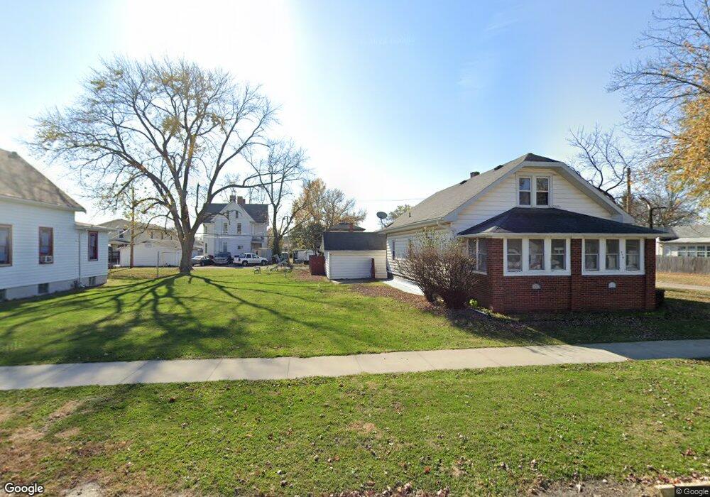 615 W Shelby Ave, Effingham, IL 62401 - photo 1