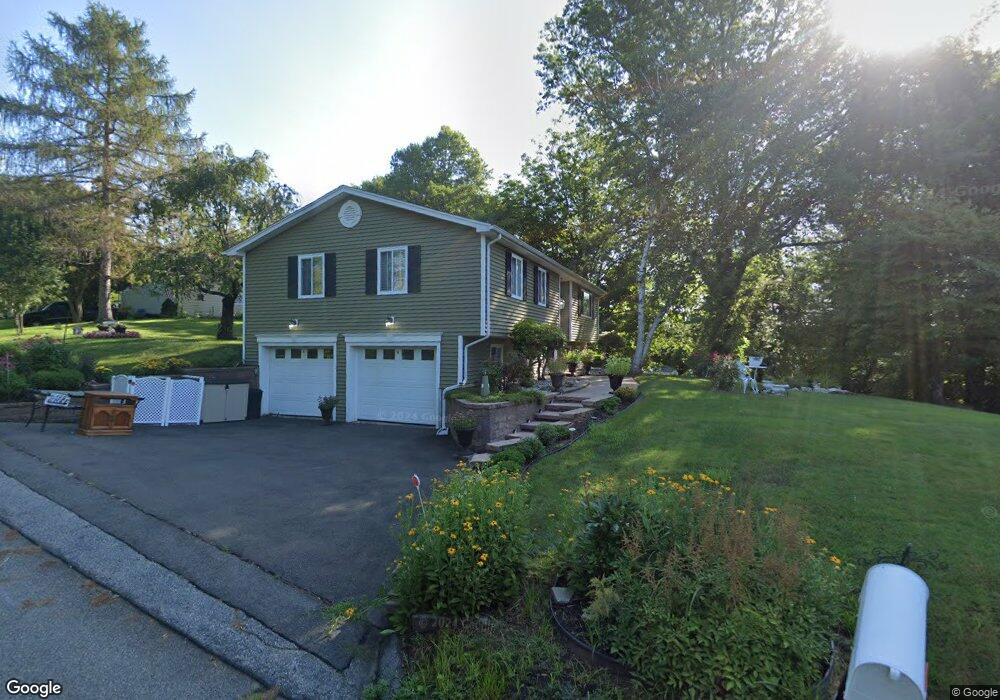 12 Green Briar Cir, Middletown, CT 06457 - photo 1