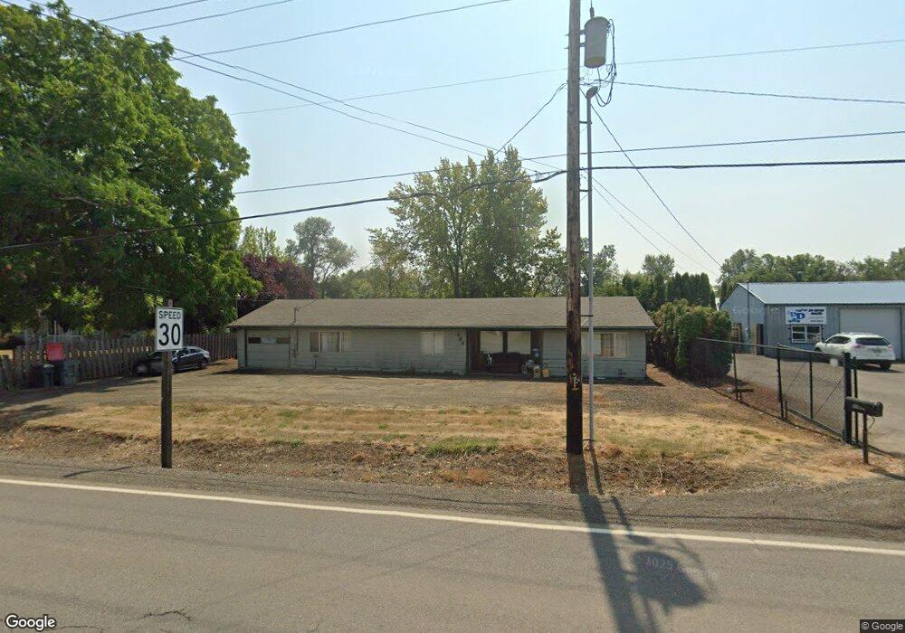 822 W Main St, Sheridan, OR 97378 - photo 1