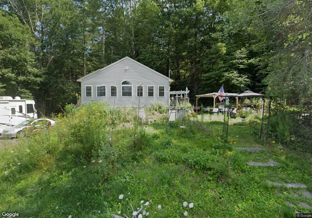 1 W Shore Dr, Raymond, NH 03077 - photo 1