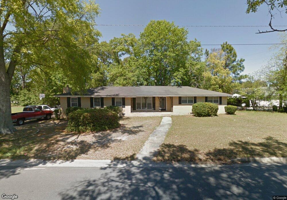 611 Ross St E, Douglas, GA 31533 - photo 1