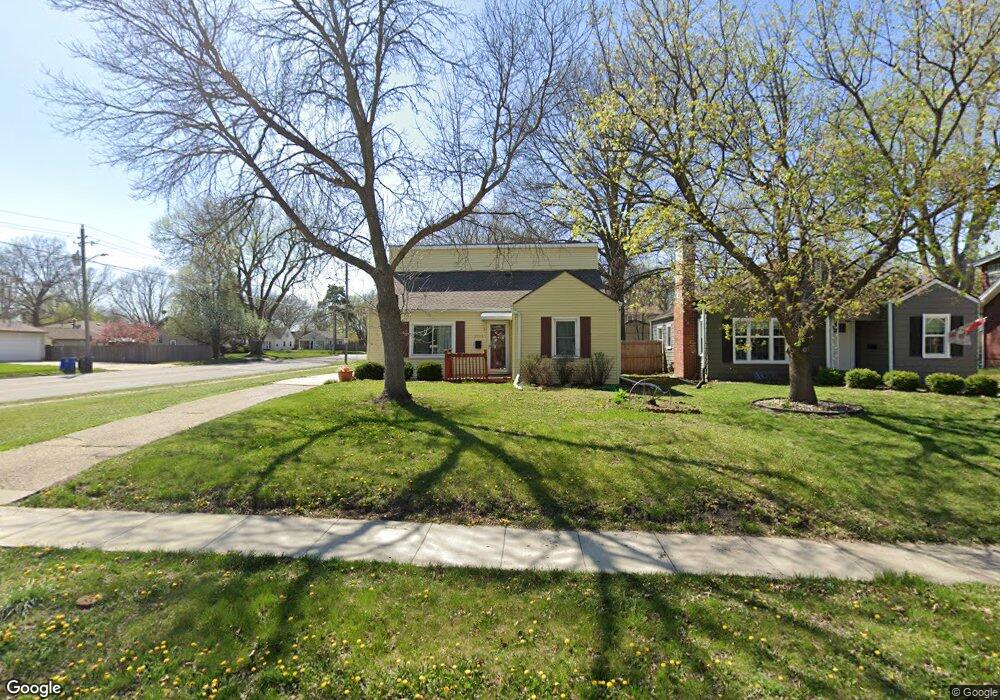 2304 39th St, Des Moines, IA 50310 - photo 1