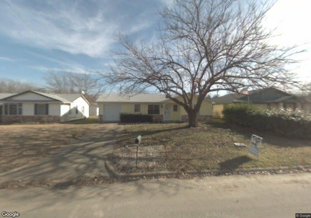 1121 N Brents Ave, Sherman, TX 75090 - photo 1