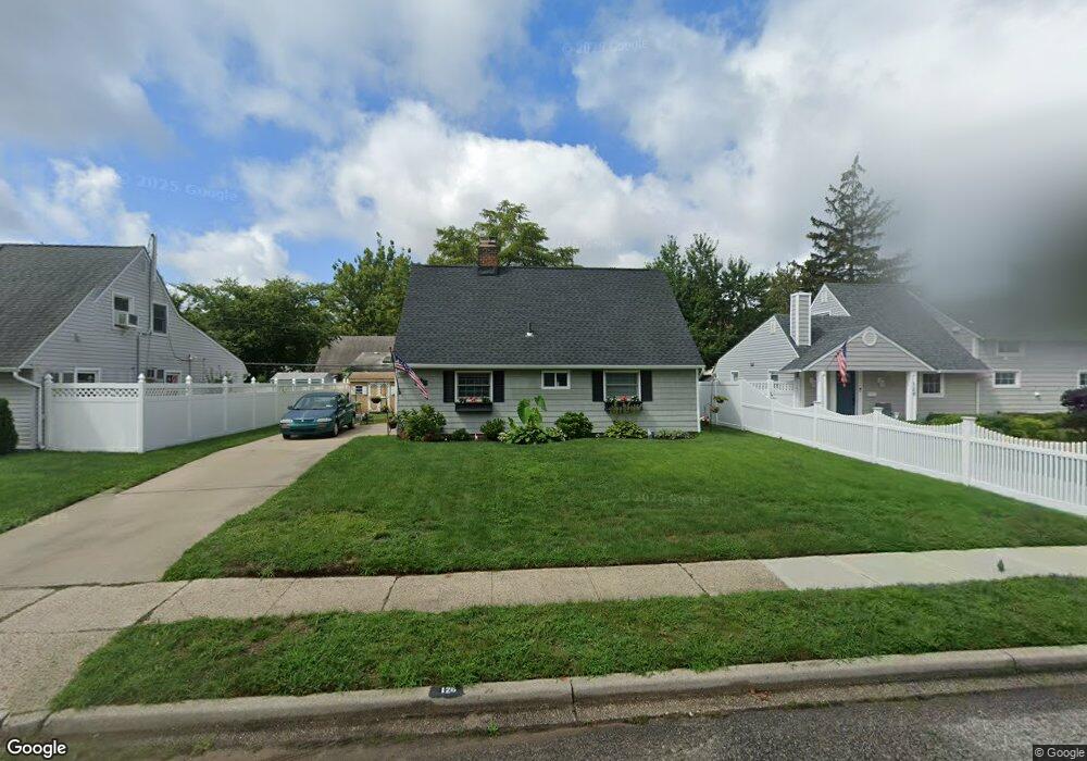 126 Gun Ln, Levittown, NY 11756 - photo 1