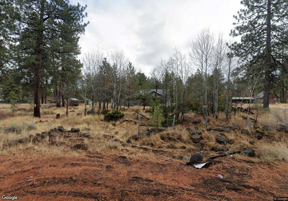 60256 Navajo Rd, Bend, OR 97702 - photo 1