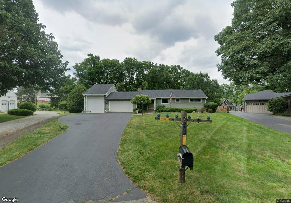 6040 Stuart Ln, Worthington, OH 43085 - photo 1