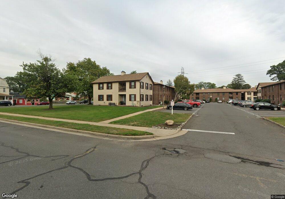 8A Foxhall, Middlesex, NJ 08846 - photo 1