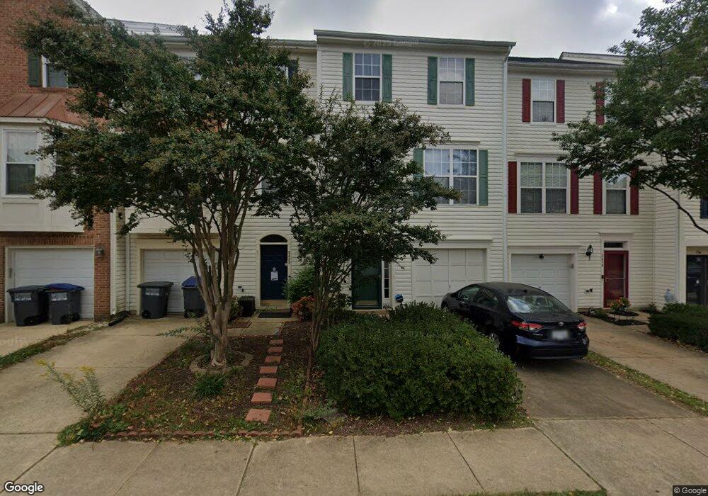 2480 Laura Mark Ln, Herndon, VA 20171 - photo 1