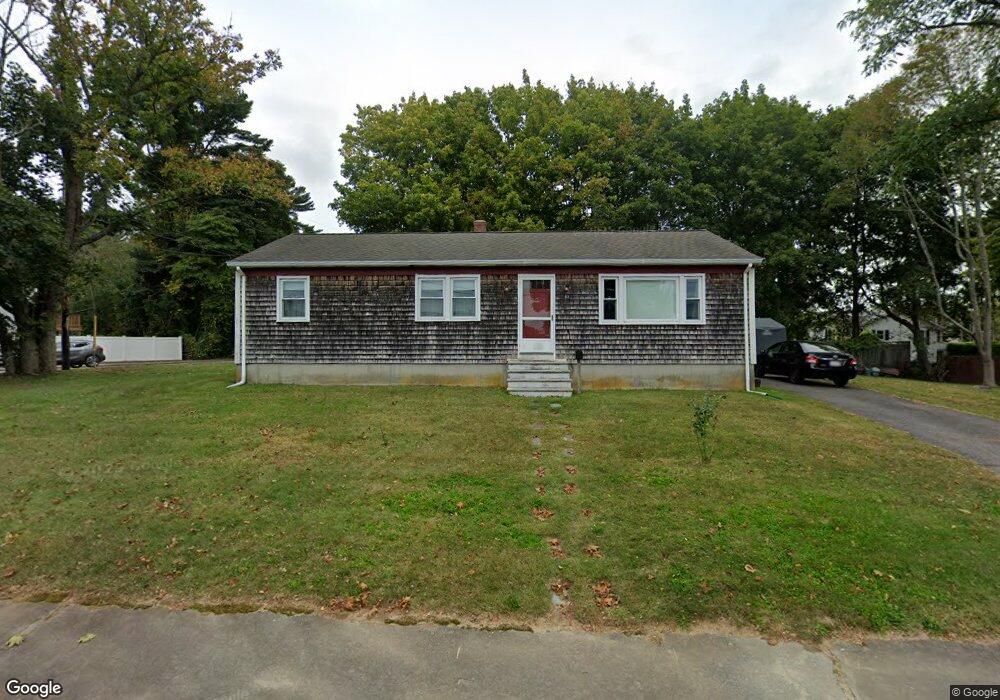 83 Gifford Ave, North Dartmouth, MA 02747 - photo 1