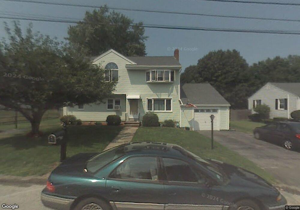 16 Day Cir, Woburn, MA 01801 - photo 1