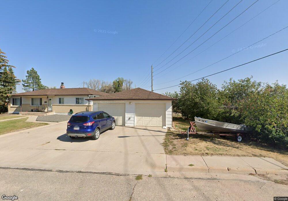 527 Baldwin Dr, Cheyenne, WY 82001 - photo 1