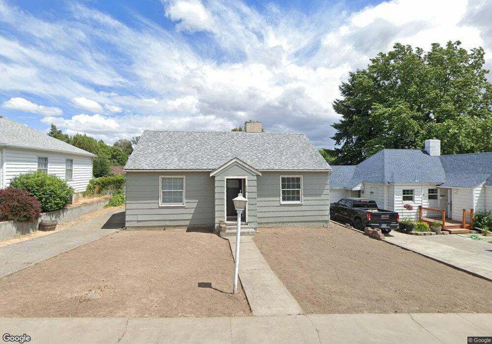 626 NW 9th St, Pendleton, OR 97801 - photo 1