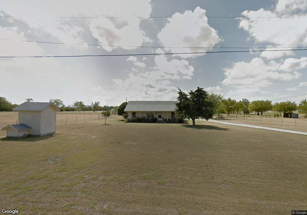 196 Maple Dr, Decatur, TX 76234 - photo 1