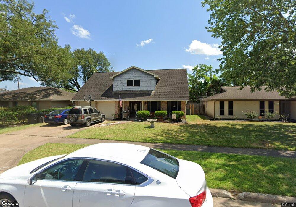 11015 Caribbean Ln, Houston, TX 77089 - photo 1