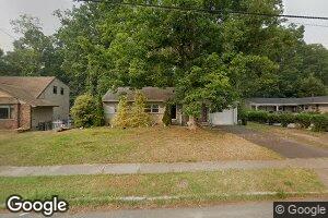 511 Whitman Dr, Blackwood, NJ 08012