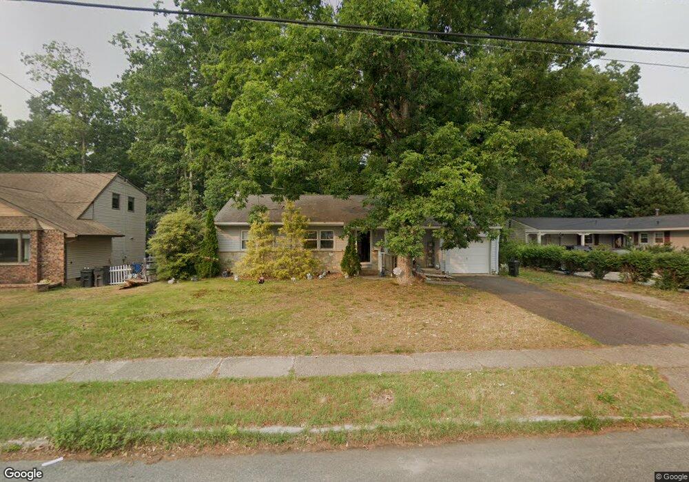 511 Whitman Dr, Blackwood, NJ 08012 - photo 1