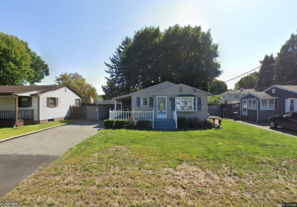 207 Clarendon Ave, Chicopee, MA 01013 - photo 1