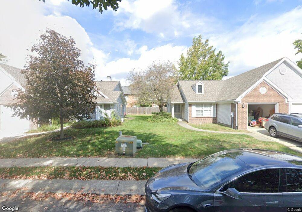 1121 Canterbury Square S unit P, Indianapolis, IN 46260 - photo 1