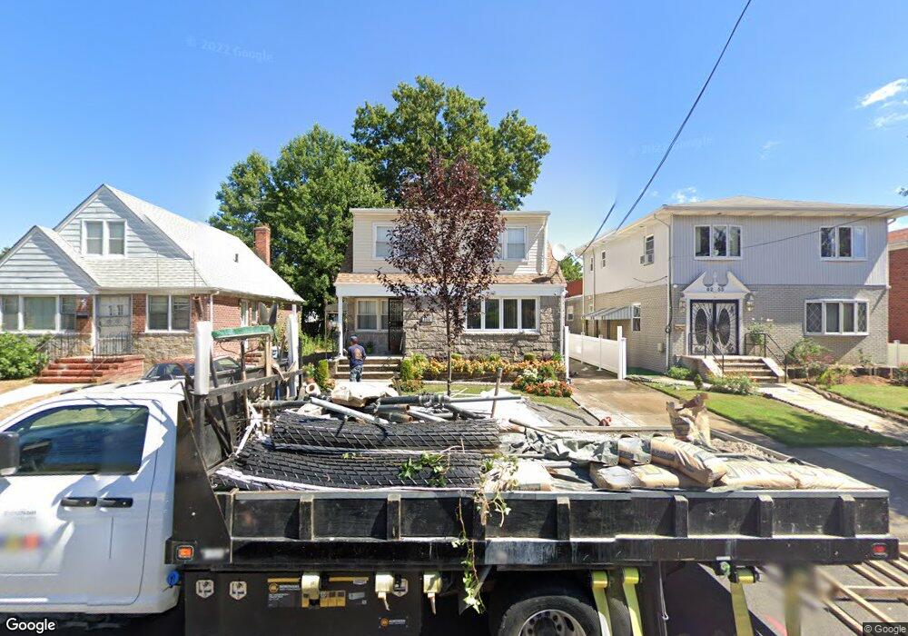 8251 260th St, Glen Oaks, NY 11004 - photo 1