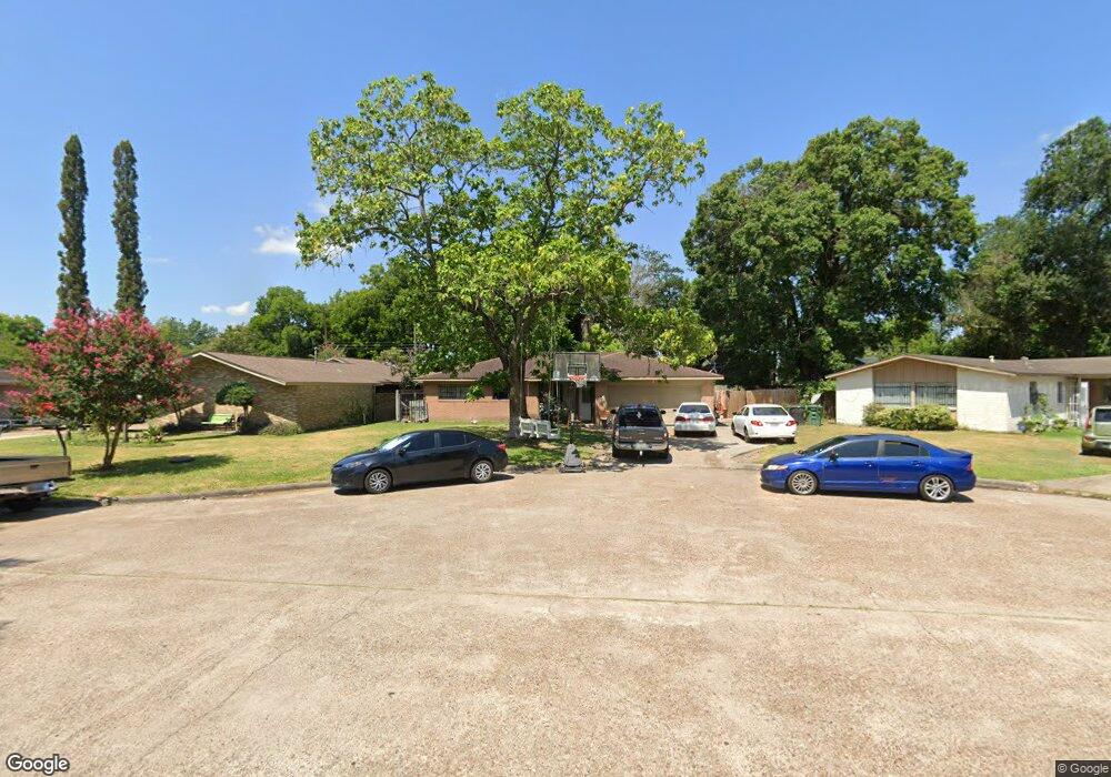 9331 Valwood Ct, Houston, TX 77088 - photo 1