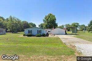 116 Howell St, Cisne, IL 62823