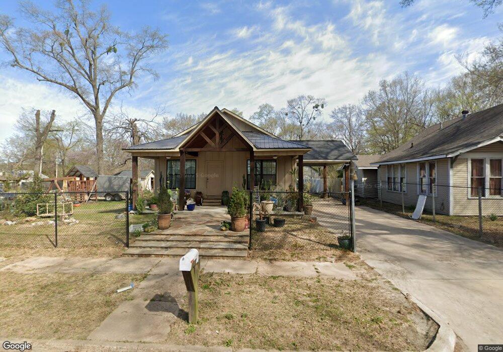 1512 W 9th St, Texarkana, TX 75501 - photo 1