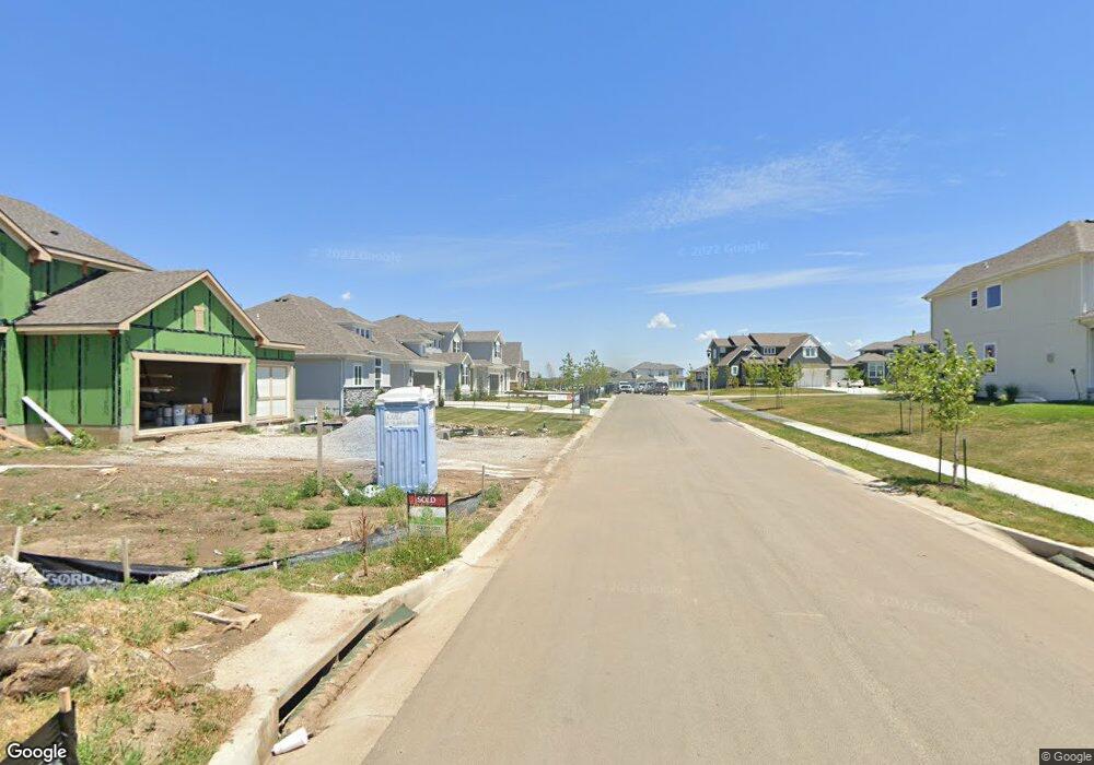 14690 S Haskins St, Olathe, KS 66062 - photo 1