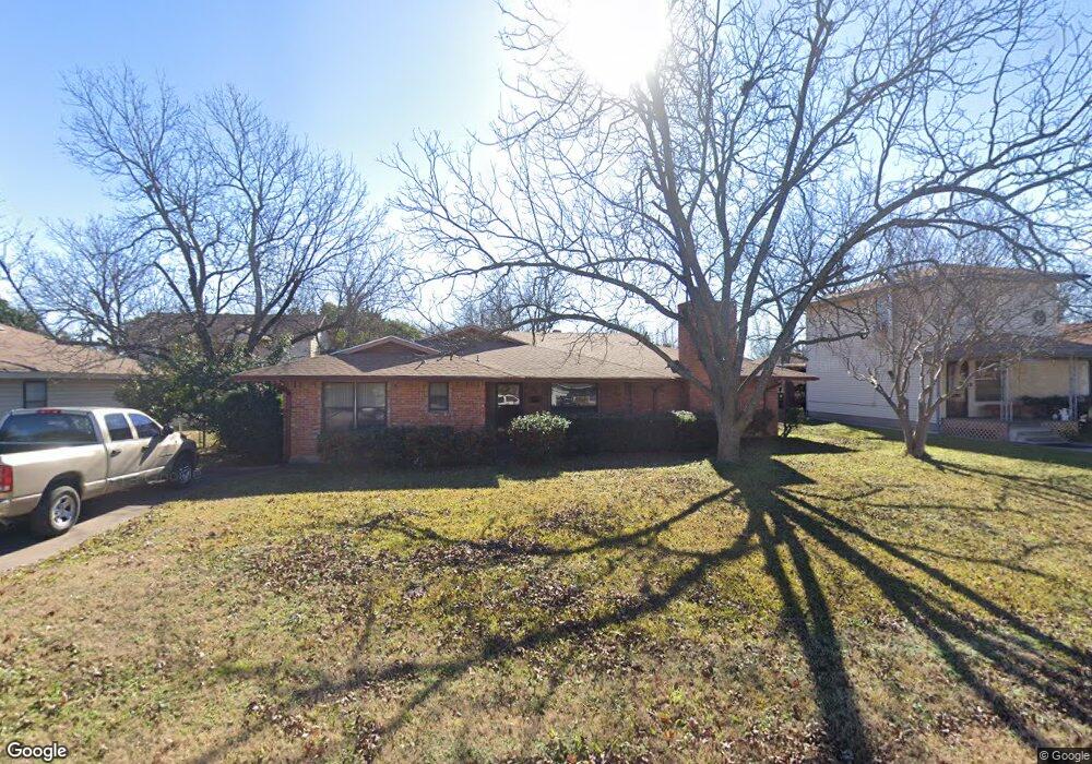 907 E Milam St, Ennis, TX 75119 - photo 1