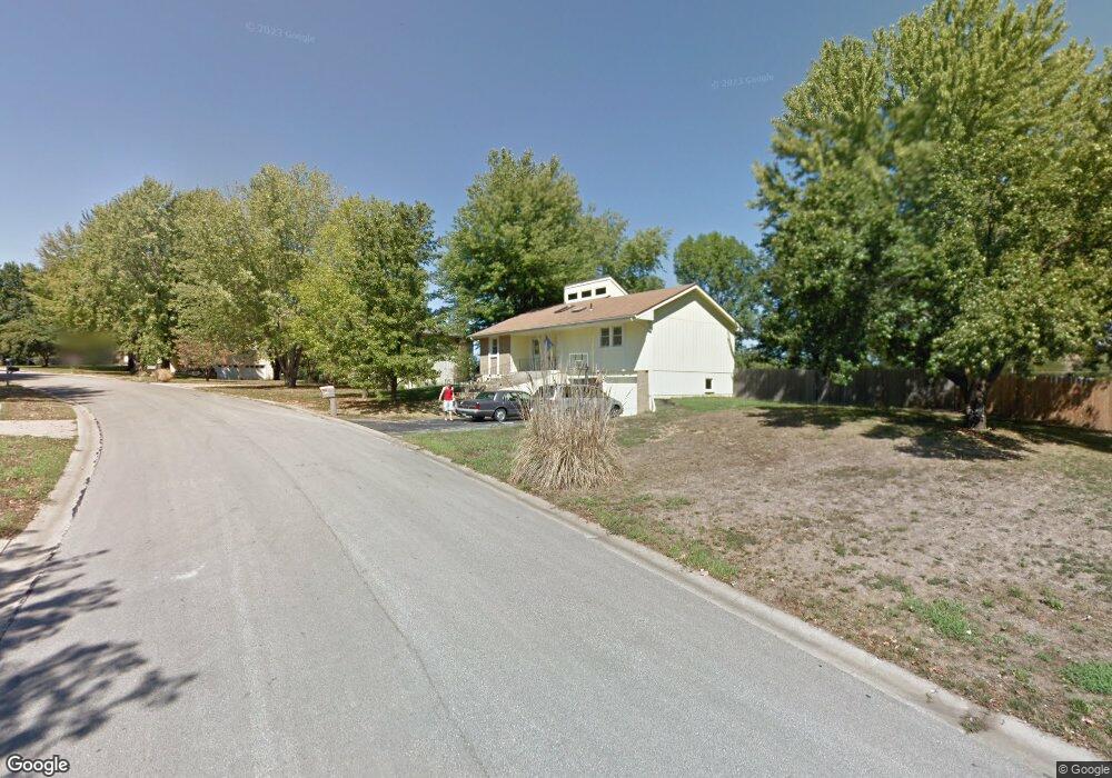 20712 W 52nd St, Shawnee, KS 66218 - photo 1