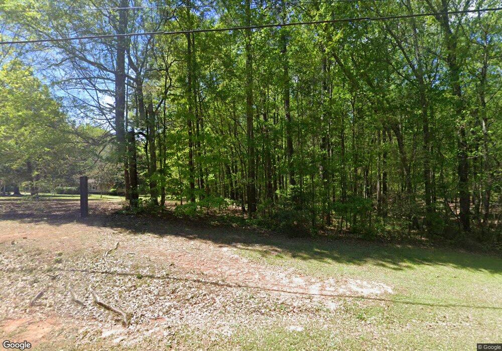 145 Rogers Cir, Barnesville, GA 30204 - photo 1