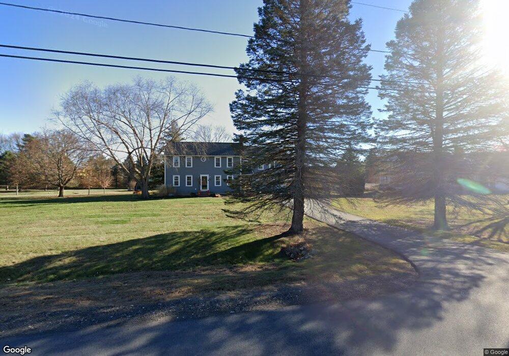 7 Holmgren Rd, Stratham, NH 03885 - photo 1