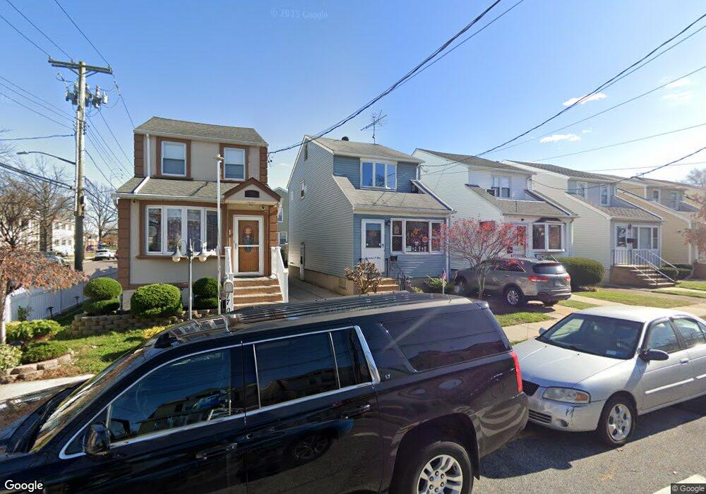 1703 Murray St, Whitestone, NY 11357 - photo 1