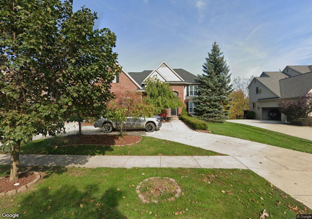 6239 Berwick Dr, West Bloomfield, MI 48322 - photo 1