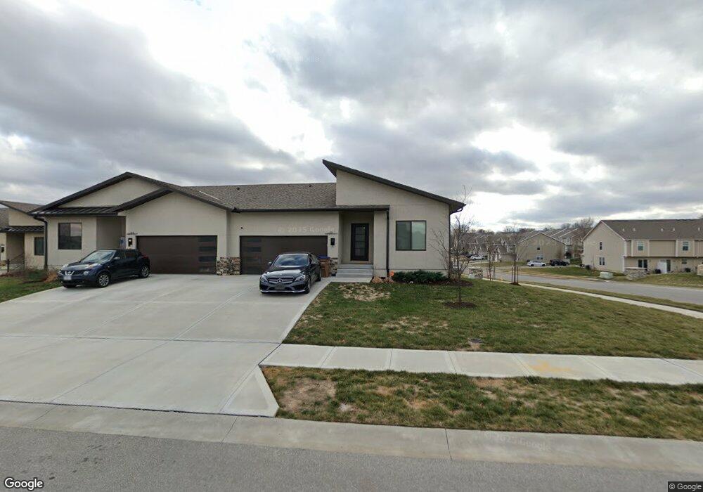 101 Amberwood Ct, Raymore, MO 64083 - photo 1