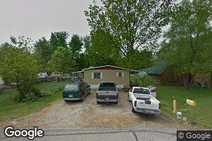 208 W 7th St, Perry, KS 66073