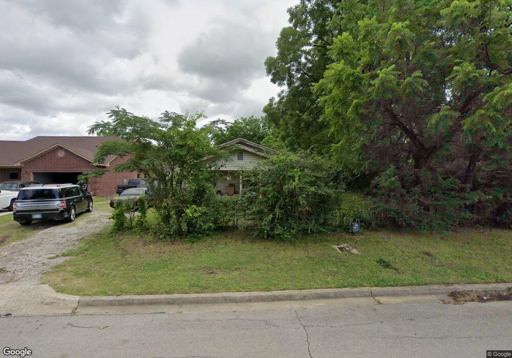 1410 10th Ave NE, Ardmore, OK 73401 - photo 1