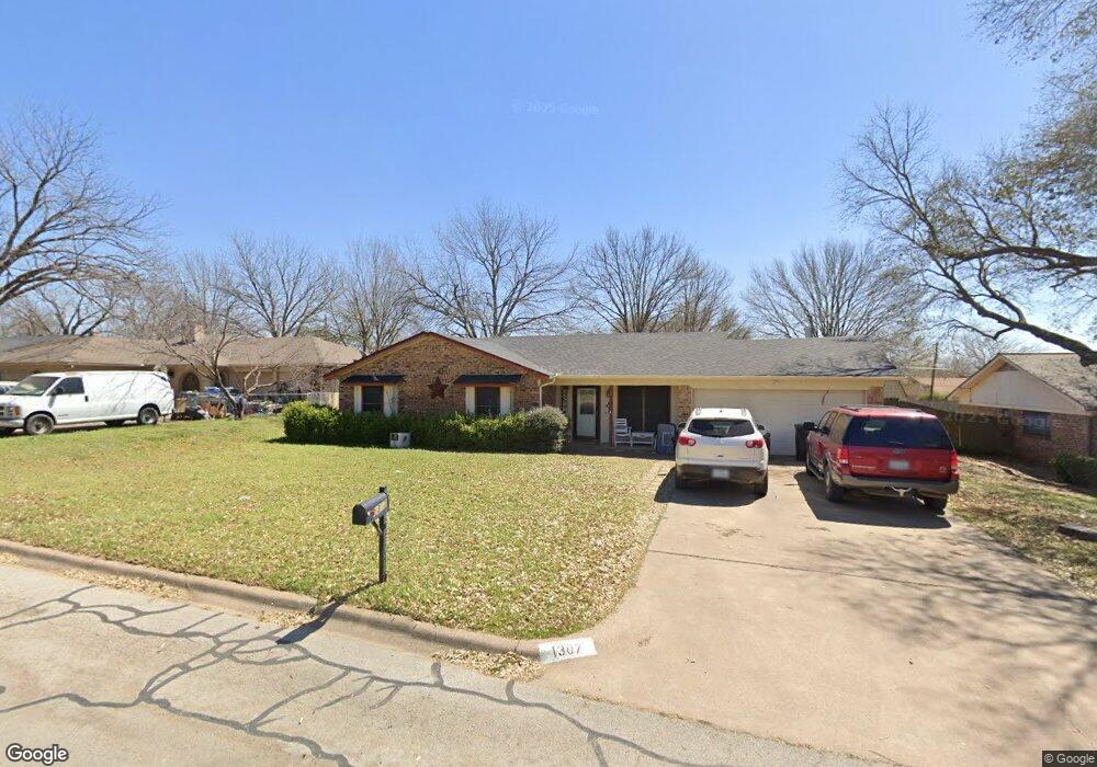 1307 Hemphill Dr, Cleburne, TX 76033 - photo 1