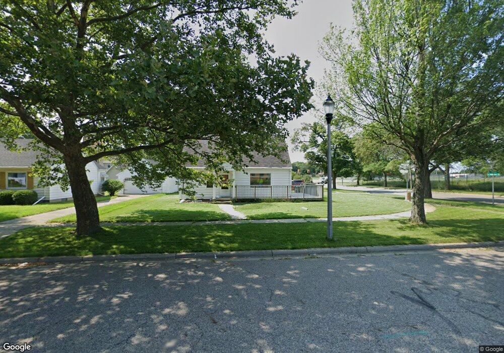 1817 W Ottawa St, Lansing, MI 48915 - photo 1
