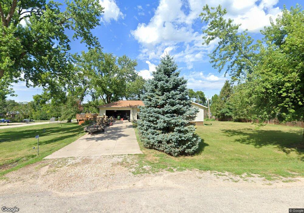 6200 Highview Dr SE, Cedar Rapids, IA 52403 - photo 1