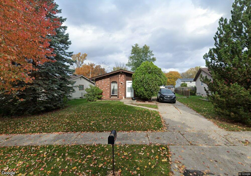 4121 Seaway Dr, Lansing, MI 48911 - photo 1