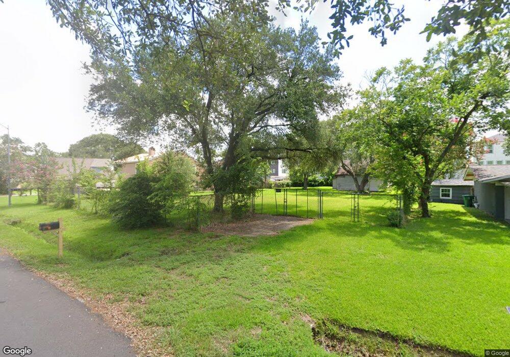 1918 E Allegro St, Houston, TX 77080 - photo 1