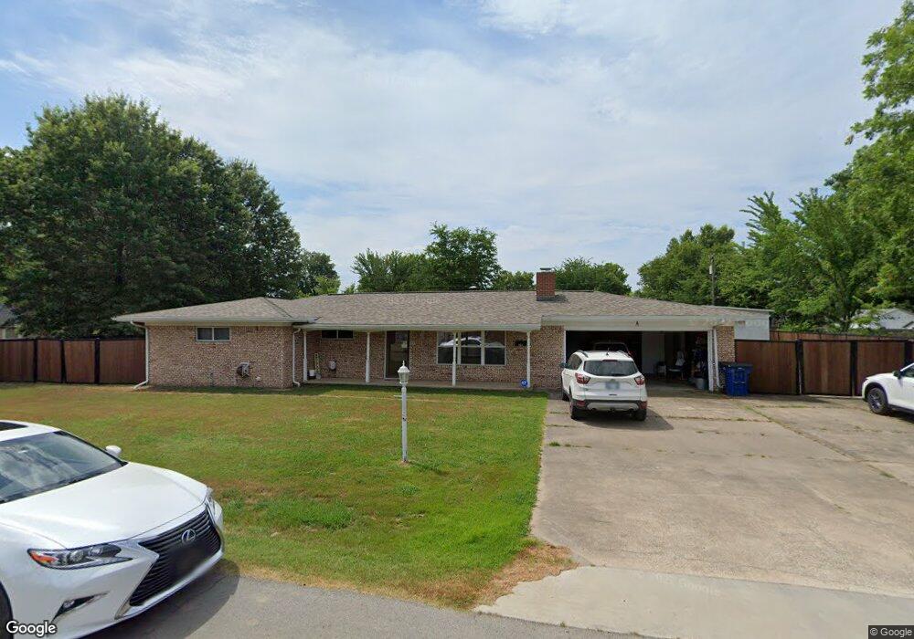 412 E Oak St, Skiatook, OK 74070 - photo 1