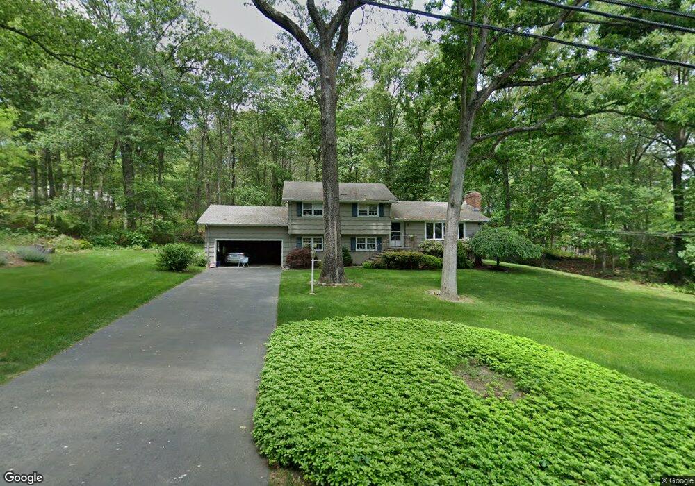 51 Rolling Ridge Rd, Fairfield, CT 06824 - photo 1