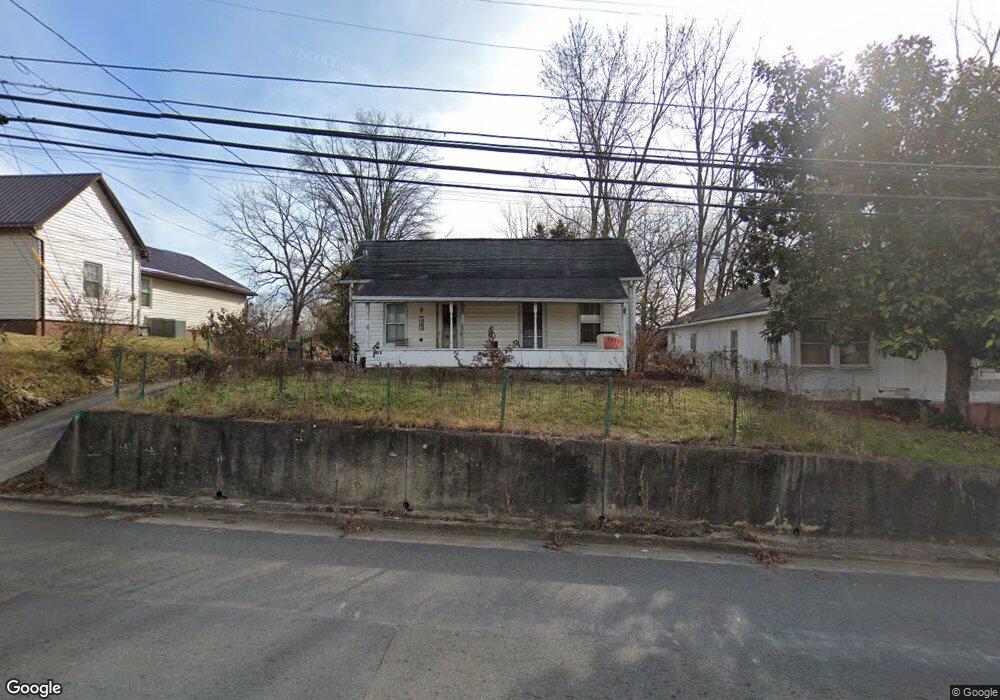 2106 E Unaka Ave, Johnson City, TN 37601 - photo 1