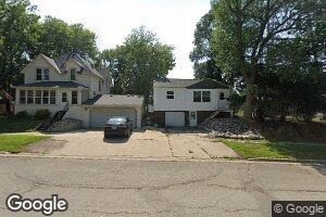 302 S 1st St, Russell, MN 56169