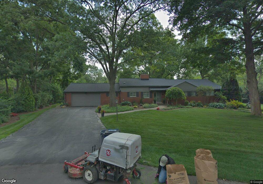 1711 Cedar Hill Dr, Bloomfield Hills, MI 48301 - photo 1