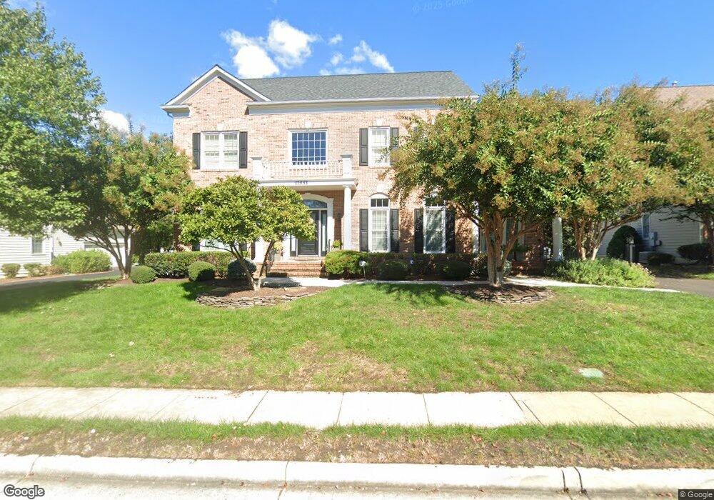 13884 Lewis Mill Way, Chantilly, VA 20151 - photo 1