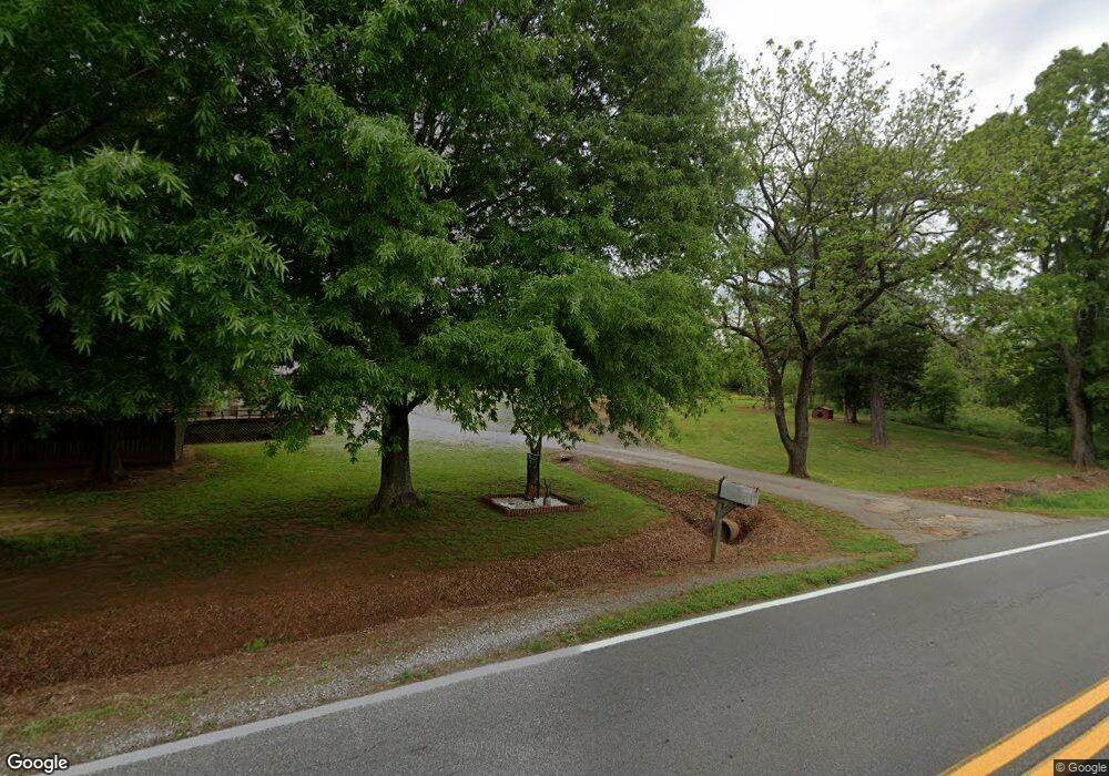 2539 Killian Rd, Lincolnton, NC 28092 - photo 1