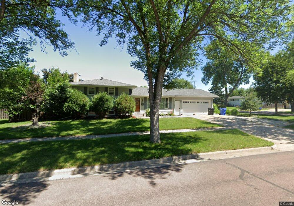 801 31st Ave N, Fargo, ND 58102 - photo 1